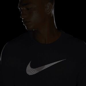 💜firm Price💜 Nike Dri Fit Run Division Miler Hybrid Short sleeve shirt